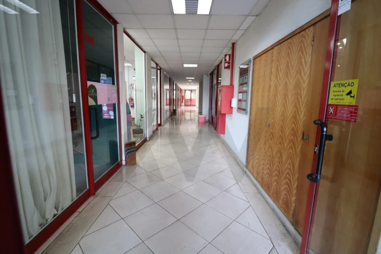 Loja para Venda em Matosinhos e Leça da Palmeira Foto 5