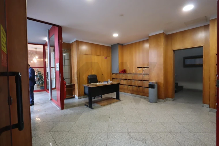 Loja para Venda em Matosinhos e Leça da Palmeira Foto 2