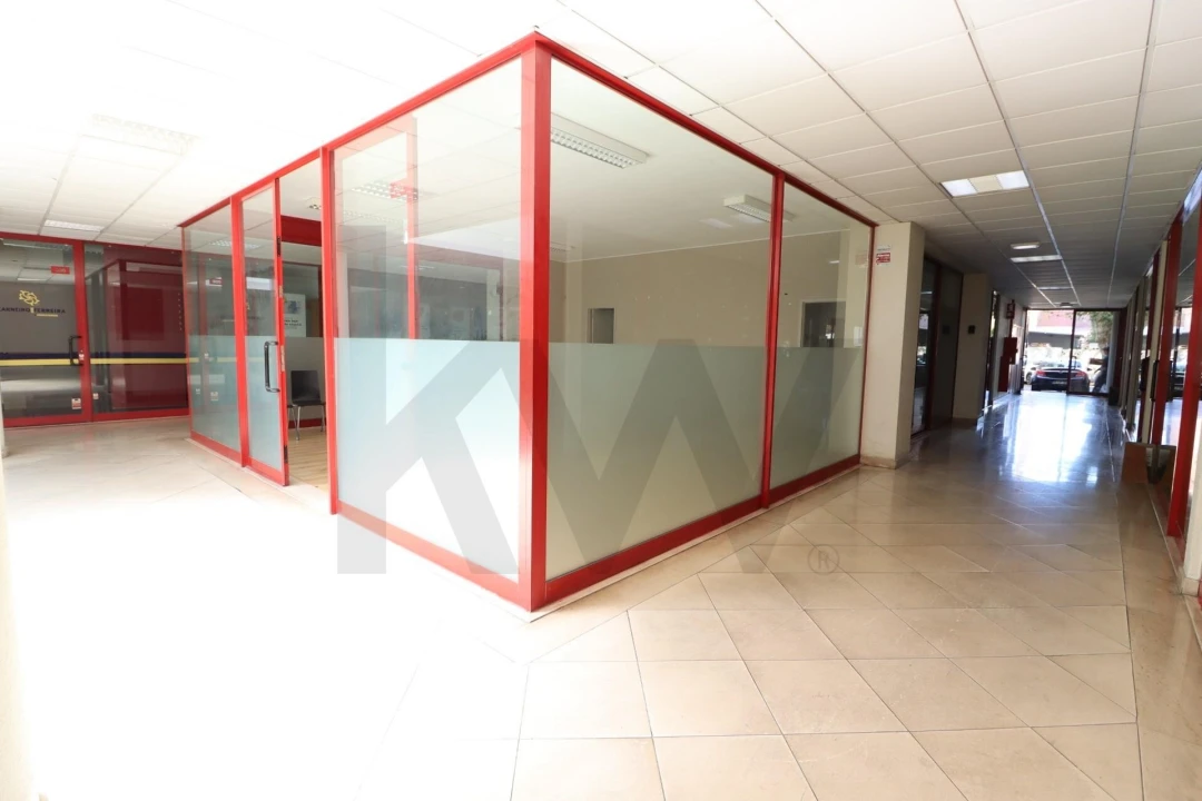 Loja para Venda em Matosinhos e Leça da Palmeira Foto 12