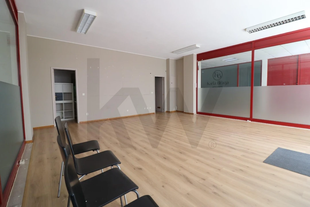 Loja para Venda em Matosinhos e Leça da Palmeira Foto 10