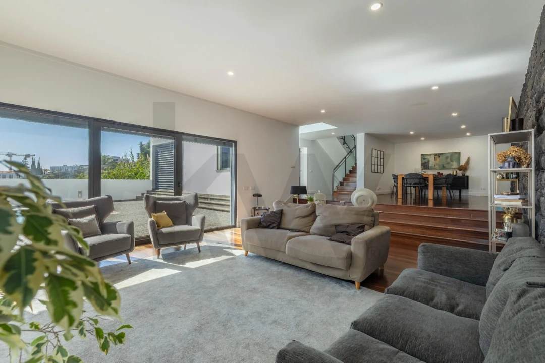 Moradia T3 para Venda em São Martinho Foto 3