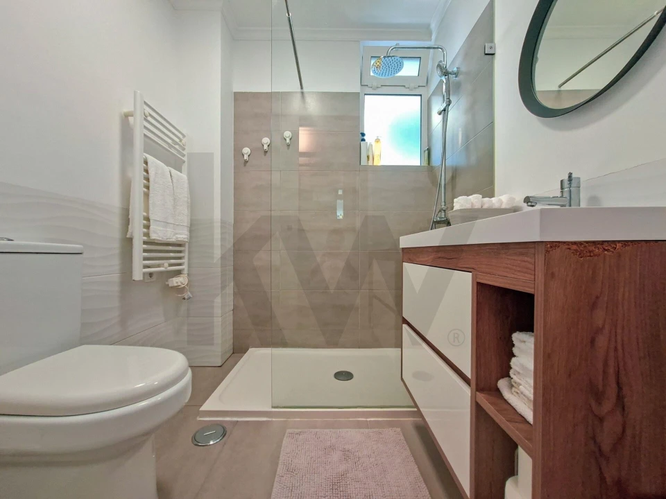 Apartamento T2 para Venda em Carcavelos e Parede Foto 15