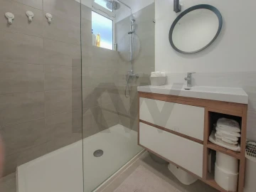 Apartamento T2 para Venda em Carcavelos e Parede