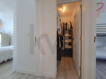 Apartamento T2 para Venda em Carcavelos e Parede