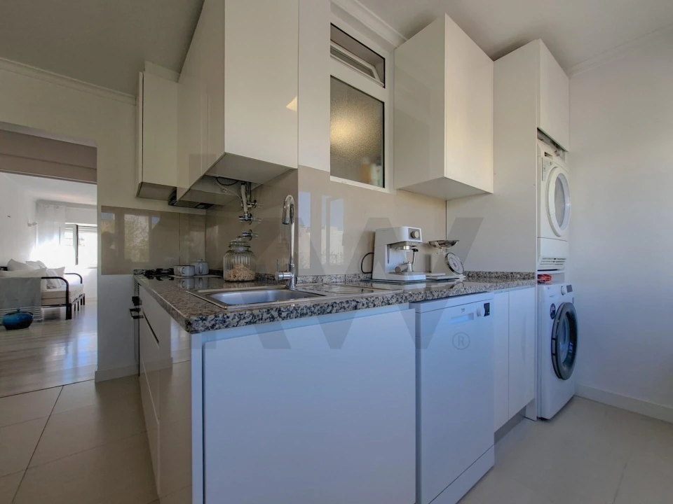 Apartamento T2 para Venda em Carcavelos e Parede Foto 6