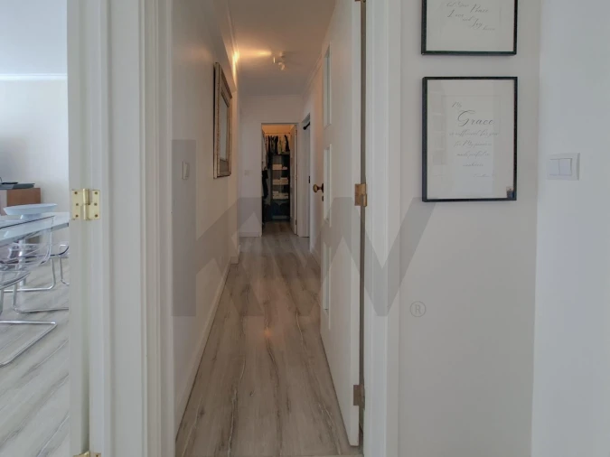 Apartamento T2 para Venda em Carcavelos e Parede Foto 14