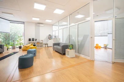 Escritório para Arrendamento em Algés, Linda-A-Velha e Cruz Quebrada-Dafundo