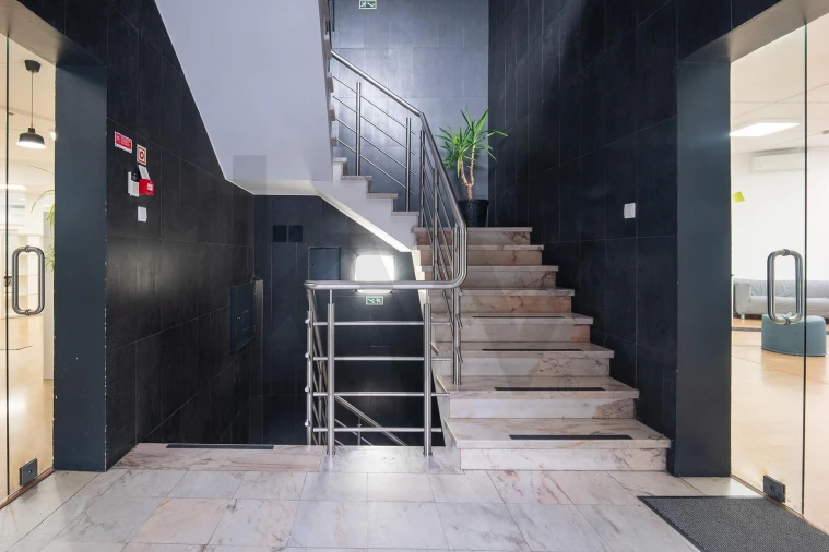 Escritório para Arrendamento em Algés, Linda-A-Velha e Cruz Quebrada-Dafundo Foto 13