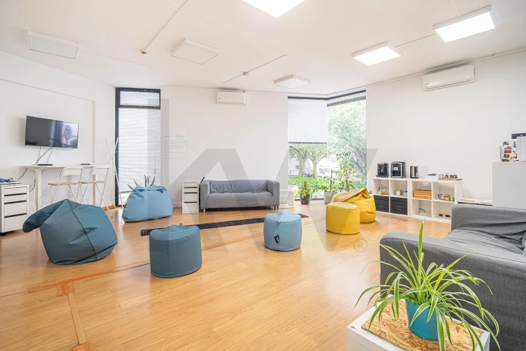 Escritório para Arrendamento em Algés, Linda-A-Velha e Cruz Quebrada-Dafundo Foto 12