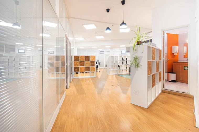 Escritório para Arrendamento em Algés, Linda-A-Velha e Cruz Quebrada-Dafundo Foto 15