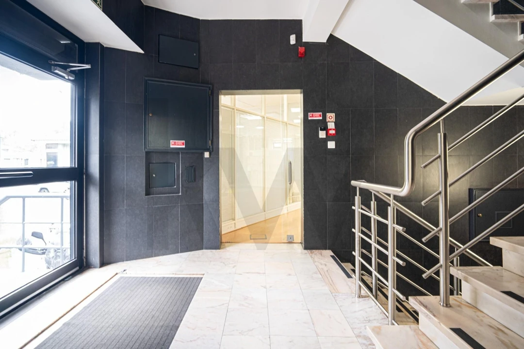 Escritório para Arrendamento em Algés, Linda-A-Velha e Cruz Quebrada-Dafundo Foto 14