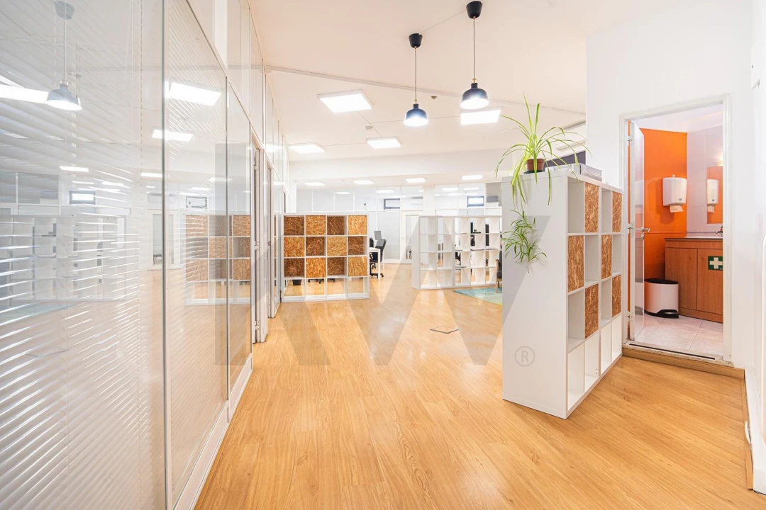 Escritório para Arrendamento em Algés, Linda-A-Velha e Cruz Quebrada-Dafundo Foto 15