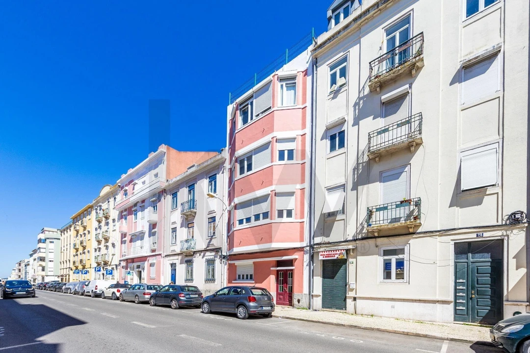 Apartamento T3 para Venda em Campo de Ourique Foto 23