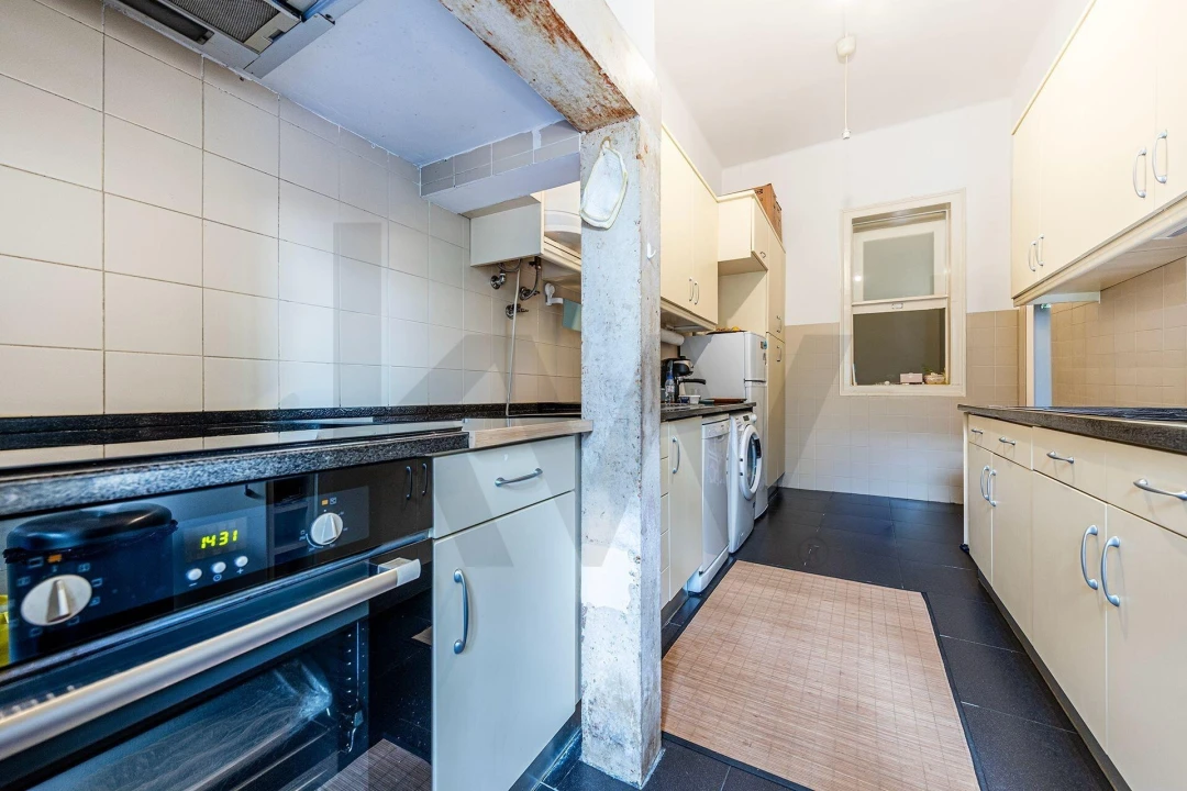 Apartamento T3 para Venda em Campo de Ourique Foto 5