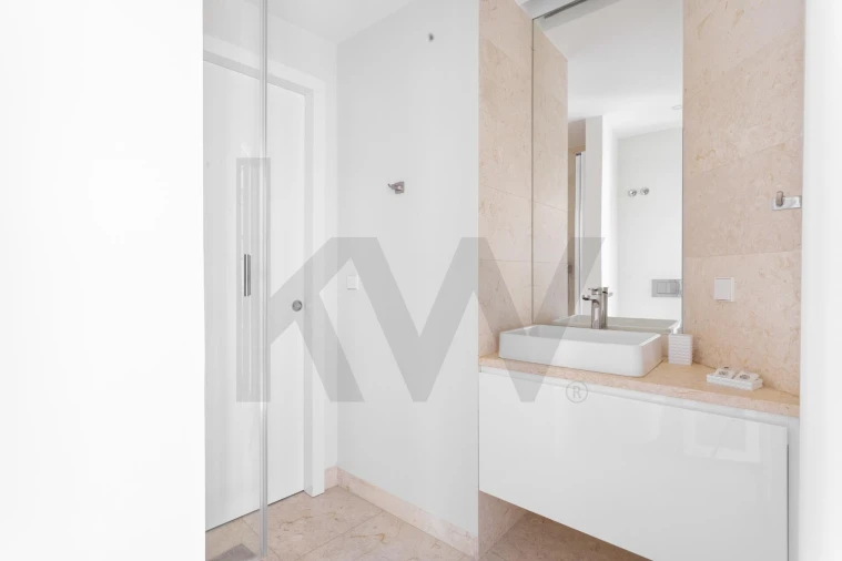 Apartamento T2 para Arrendamento em Arroios Foto 11