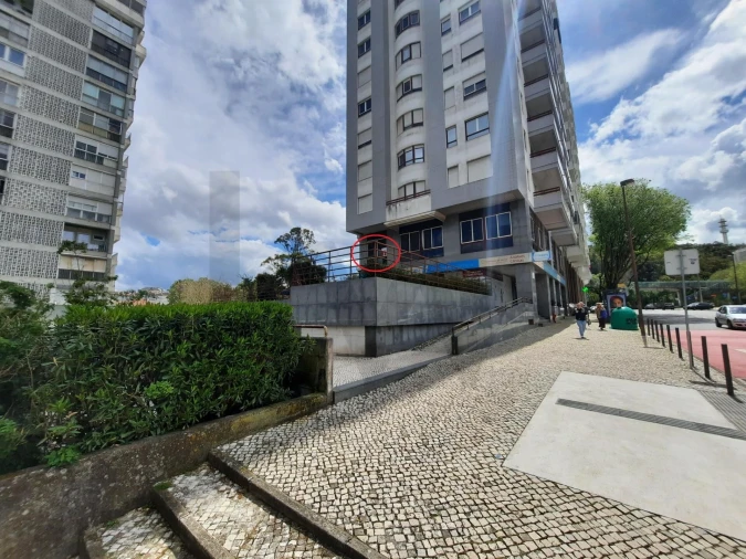Escritório para Arrendamento em São Domingos de Benfica Foto 8