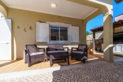 Moradia T5 para Venda em Loule (São Clemente)