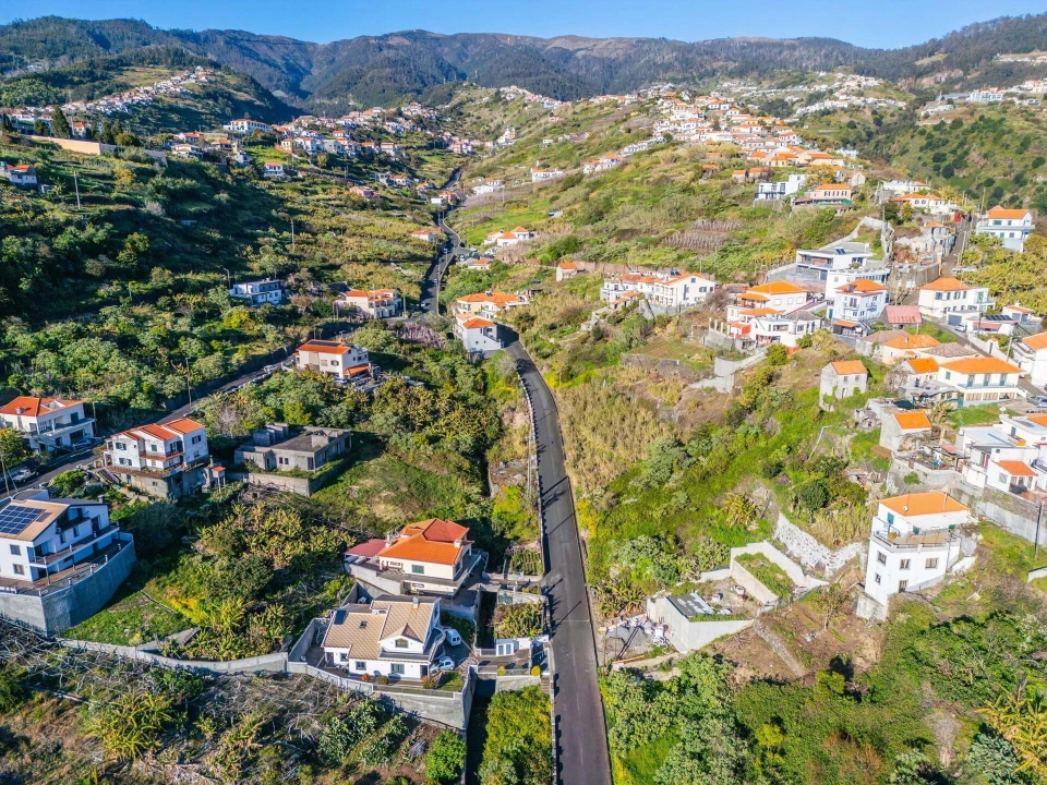 Terreno para Venda em Arco da Calheta Foto 19