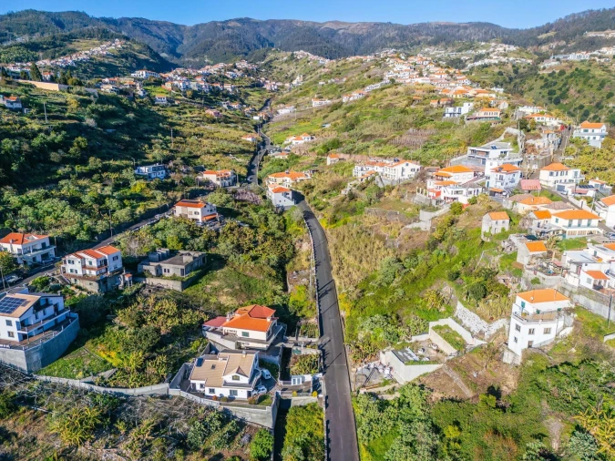 Terreno para Venda em Arco da Calheta Foto 19