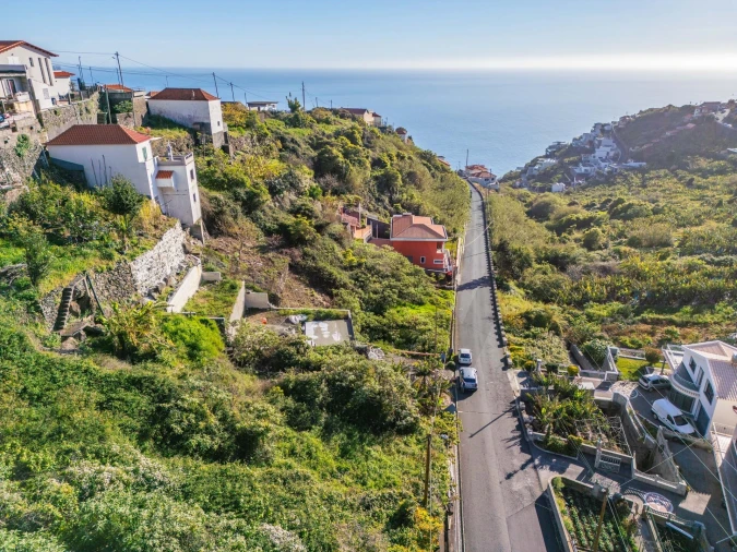 Terreno para Venda em Arco da Calheta Foto 5