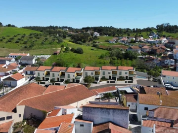 Moradia T4 para Venda em Abrigada e Cabanas de Torres