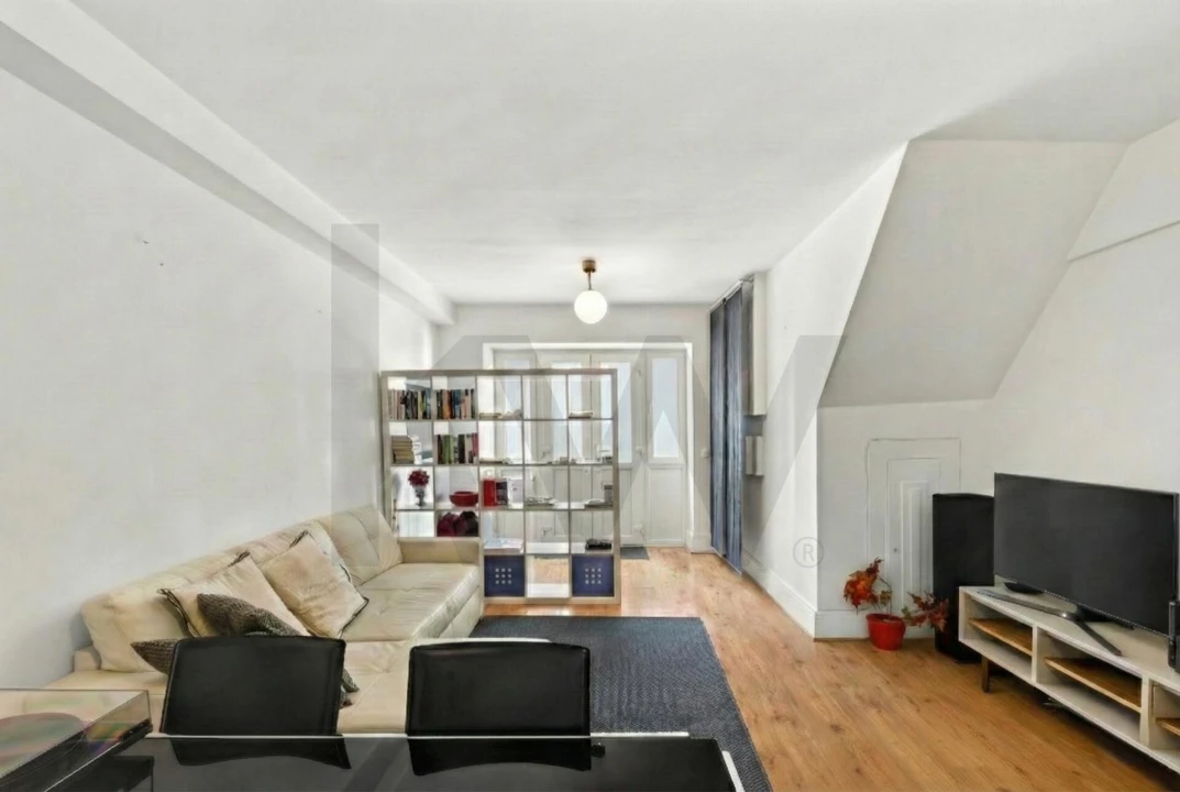 Apartamento T2 para Venda em Santo António Foto 6