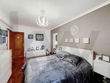 Apartamento T3 para Venda em Póvoa de Santa Iria e Forte da Casa