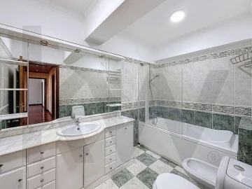 Apartamento T3 para Venda em Póvoa de Santa Iria e Forte da Casa