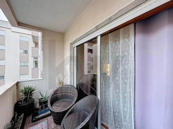 Apartamento T3 para Venda em Póvoa de Santa Iria e Forte da Casa Foto 19