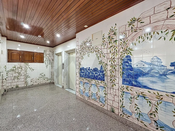 Apartamento T3 para Venda em Póvoa de Santa Iria e Forte da Casa Foto 27