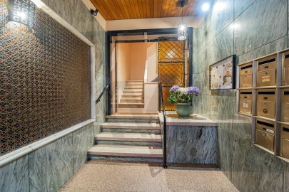 Apartamento T3 para Venda em Campolide