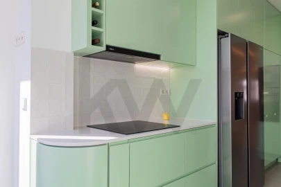 Apartamento T3 para Venda em Campolide
