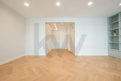 Apartamento T3 para Venda em Campolide