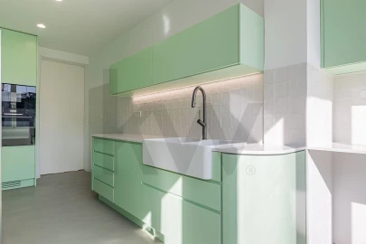 Apartamento T3 para Venda em Campolide