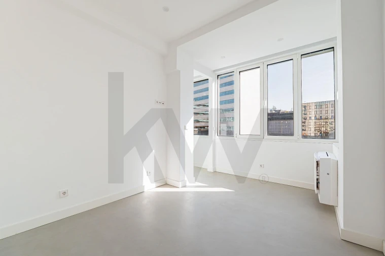 Apartamento T3 para Venda em Campolide Foto 22