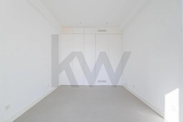 Apartamento T3 para Venda em Campolide Foto 25