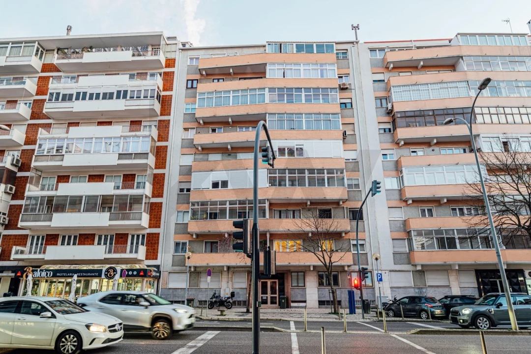 Apartamento T3 para Venda em Campolide Foto 51