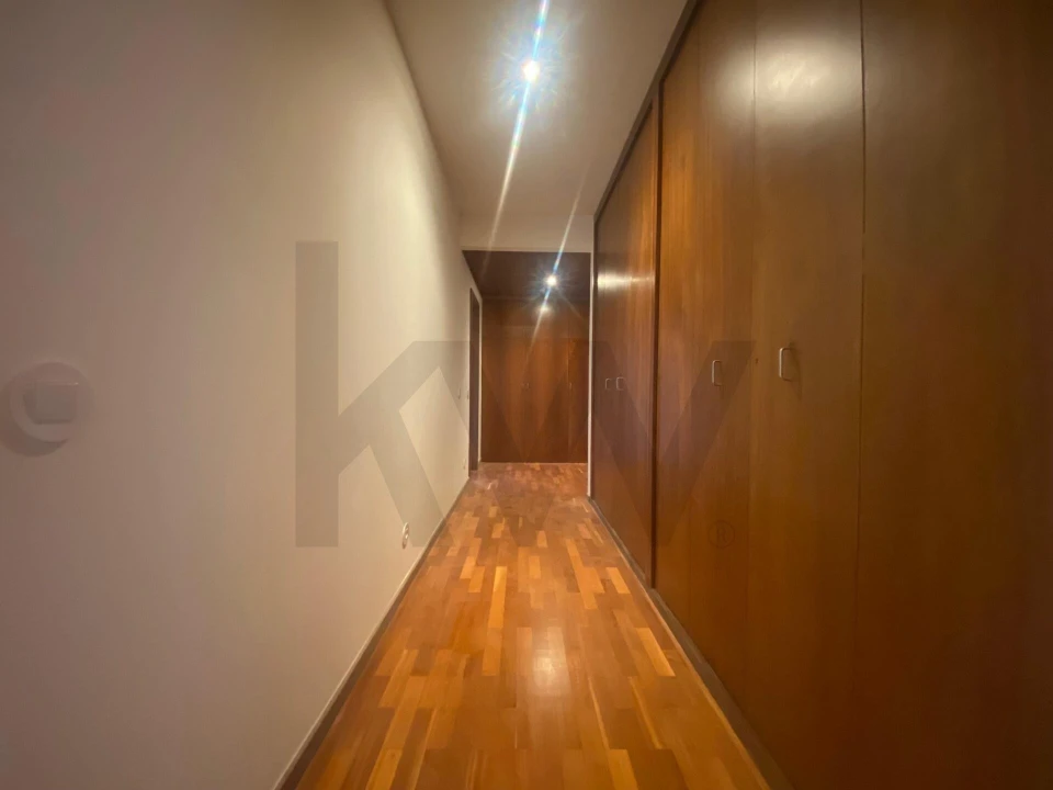 Apartamento T3 para Arrendamento em Aldoar, Foz do Douro e Nevogilde Foto 17