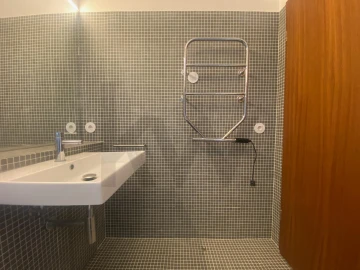 Apartamento T3 para Arrendamento em Aldoar, Foz do Douro e Nevogilde