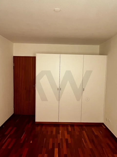 Apartamento T3 para Arrendamento em Aldoar, Foz do Douro e Nevogilde