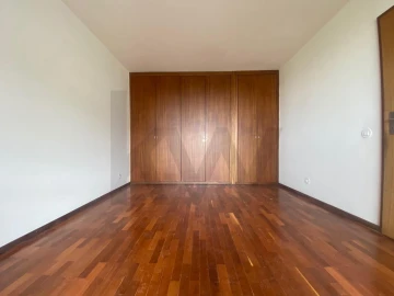 Apartamento T3 para Arrendamento em Aldoar, Foz do Douro e Nevogilde