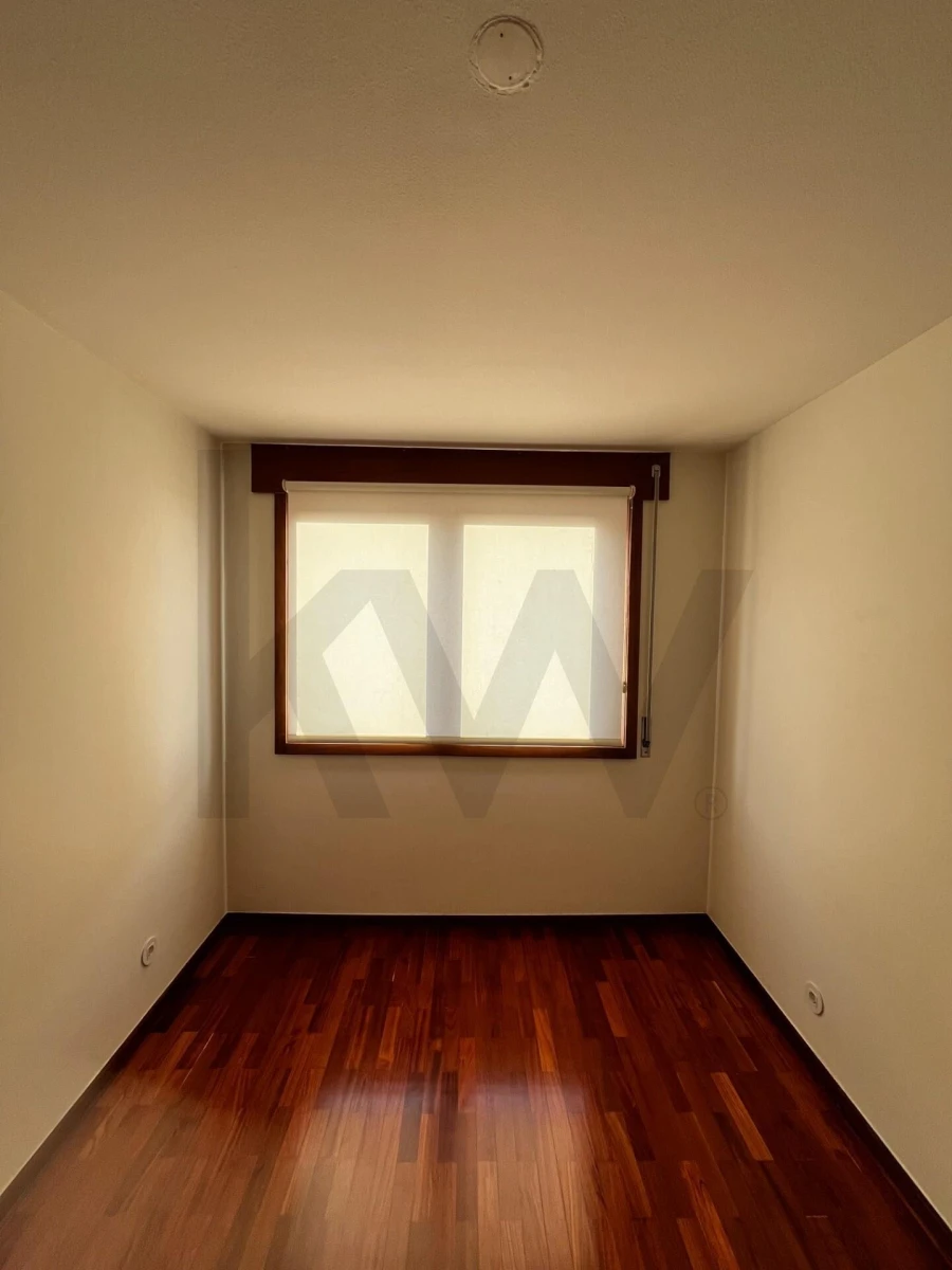 Apartamento T3 para Arrendamento em Aldoar, Foz do Douro e Nevogilde Foto 10