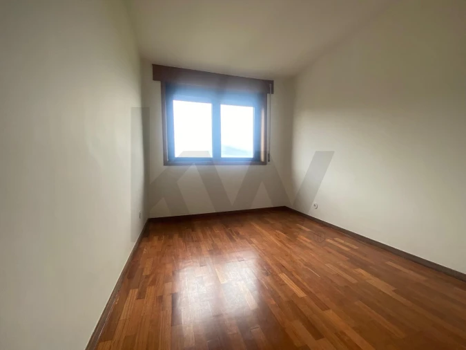 Apartamento T3 para Arrendamento em Aldoar, Foz do Douro e Nevogilde Foto 25