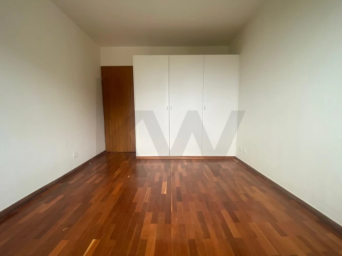 Apartamento T3 para Arrendamento em Aldoar, Foz do Douro e Nevogilde Foto 28