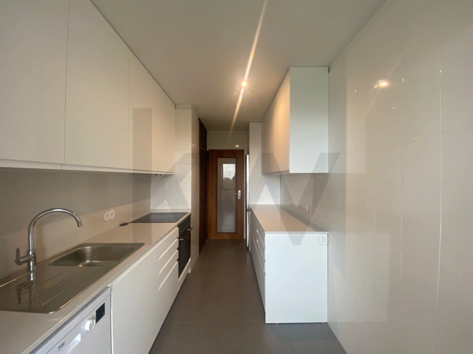 Apartamento T3 para Arrendamento em Aldoar, Foz do Douro e Nevogilde Foto 11