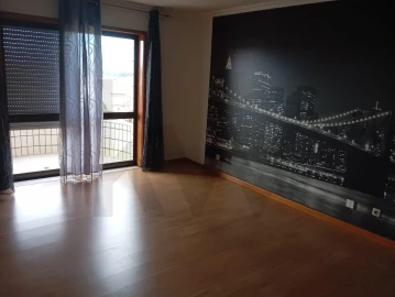 Apartamento T2 para Venda em Santa Maria da Feira, Travanca, Sanfins e Espargo