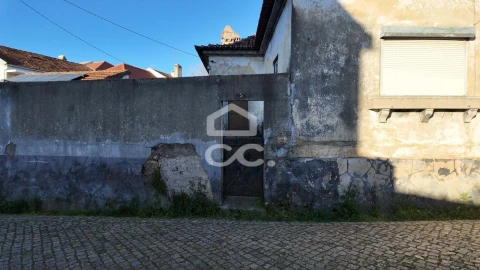 Moradia T3 para Venda em Tortosendo