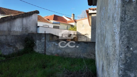 Moradia T3 para Venda em Tortosendo