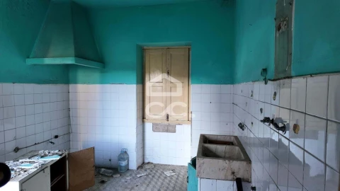 Moradia T3 para Venda em Tortosendo