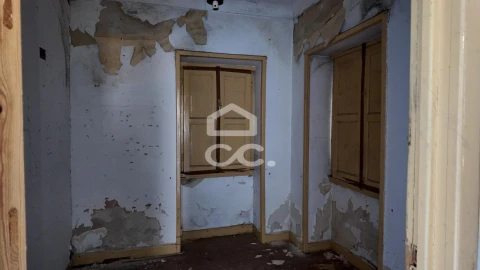 Moradia T3 para Venda em Tortosendo